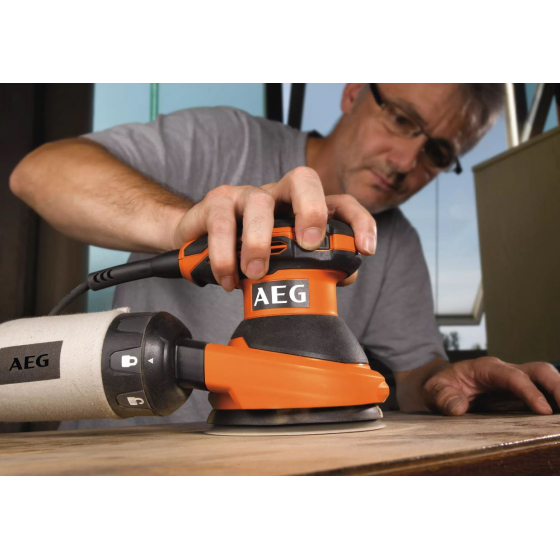 AEG EX 125 ES Ponceuse excentrique ø125mm 300W (4935433870) AEG EX 125 ES Ponceuse excentrique ø125mm 300W (4935433870)