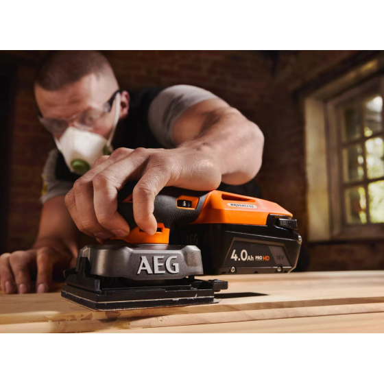 AEG BFS18SBL-14-0 Ponceuse vibrante 1/4" de feuille sans fil 18V (4935498213)