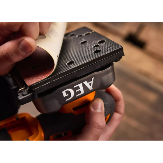 AEG BFS18SBL-14-0 Ponceuse vibrante 1/4" de feuille sans fil 18V (4935498213)