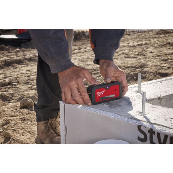 Milwaukee M12 A3PLO-401C Laser Vert 3 Lignes 360° 1x4.0Ah avec alignement automatique (4933478102) Milwaukee M12 A3PLO-401C Laser Vert 3 Lignes 360° 1x4.0Ah avec alignement automatique (4933478102)