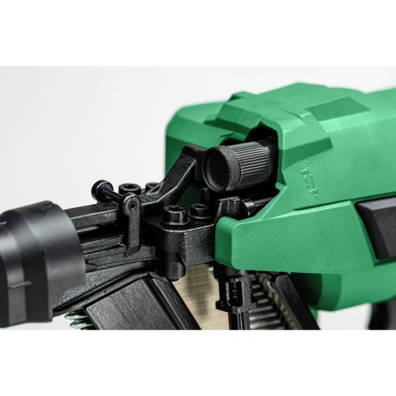 Hikoki NR1890DCAWQZ Cloueur de charpente 18V 50-90mm 2x5.0Ah avec coffret de transport