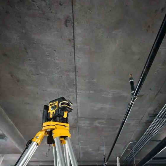 DeWalt DCLE14251GB-XJ Niveau laser croix + 5 points 3x180° verts USB-C DeWalt DCLE14251GB-XJ Niveau laser croix + 5 points 3x180° verts USB-C