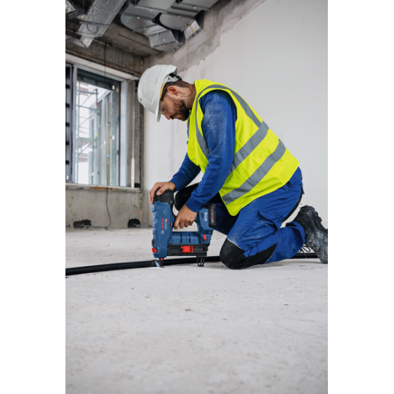 Bosch GNB 18V-40 Cloueur béton sans fil 2x4.0Ah Procore (06019L7005)