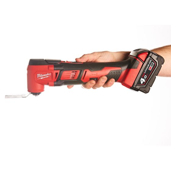 Milwaukee M18 BMT-0 Multitool sans fil 18V avec accessoires (4933446203)