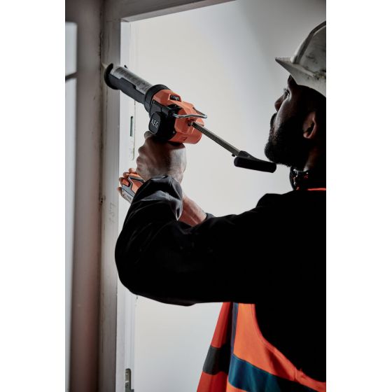 AEG BKP18C2-310-0 Pistolet à colle & à silicone sans fil 18V 310ml AEG BKP18C2-310-0 Pistolet à colle & à silicone sans fil 18V 310ml