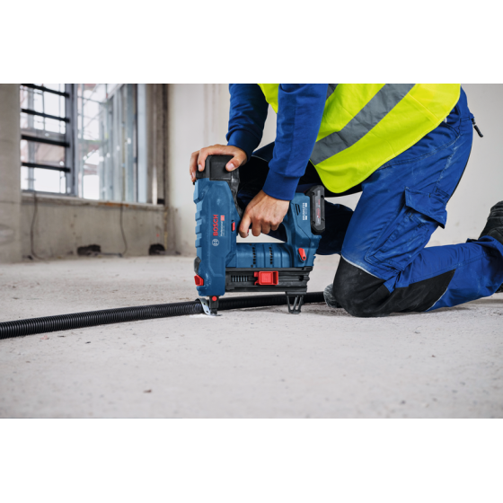 Bosch GNB 18V-40 Cloueur béton sans fil 2x4.0Ah Procore (06019L7005)