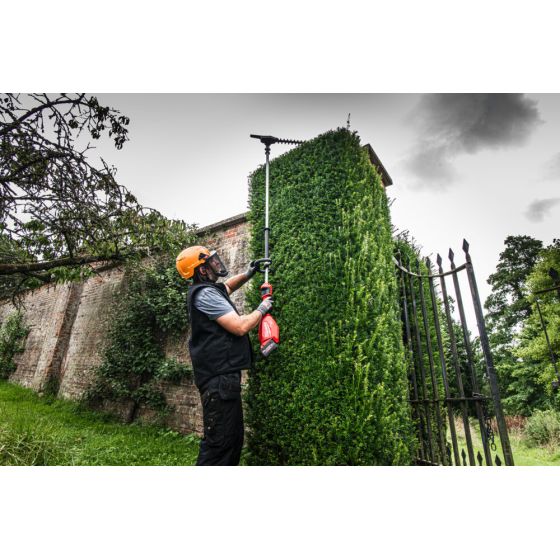 Milwaukee M18 FHETE27-0 Taille-Haie sur perche 267cm M18 FUEL (4933492910) Milwaukee M18 FHETE27-0 Taille-Haie sur perche 267cm M18 FUEL (4933492910)