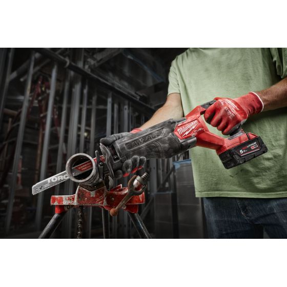 Milwaukee M18 FSZ-0X Scie sabre 18VFuel avec coffret HD-Box (4933478293)
