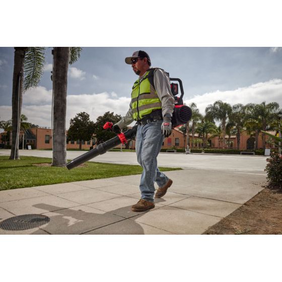 Milwaukee M18 F2BPB-124 Souffleur dorsal à double batterie Brushless 18V Fuel 4x12Ah FORGE (4933499231)