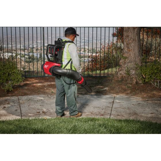 Milwaukee M18 F2BPB-124 Souffleur dorsal à double batterie Brushless 18V Fuel 4x12Ah FORGE (4933499231)