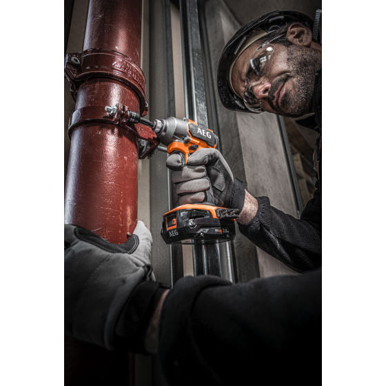 AEG BSS18C3B3-602TC Visseuse à chocs brushless 18V 350Nm 2x6.0Ah HD QUICKSTACK (4935500071)