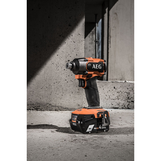 AEG BSS18C3B3-602TC Visseuse à chocs brushless 18V 350Nm 2x6.0Ah HD QUICKSTACK (4935500071)