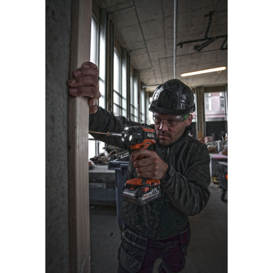 AEG BSS18OP-602TC Visseuse à chocs oléopneumatique brushless 18V 73Nm 2x6.0Ah HD QUICKSTACK (4935500072)