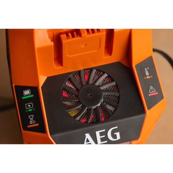  AEG BL18T12 Chargeur rapide 12Ah pour batterie 12V à 18V (4935499439)