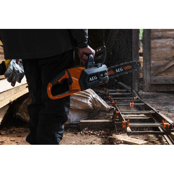 AEG ACS18B30-0 Tronçonneuse 18V Machine nue (4935471337) AEG ACS18B30-0 Tronçonneuse 18V Machine nue (4935471337)