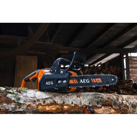 AEG ACS18B30-0 Tronçonneuse 18V Machine nue (4935471337) AEG ACS18B30-0 Tronçonneuse 18V Machine nue (4935471337)