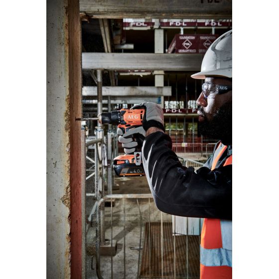 AEG BSB18G4-202C Perceuse à percussion 18V 60Nm 2x2.0Ah (4935478631)