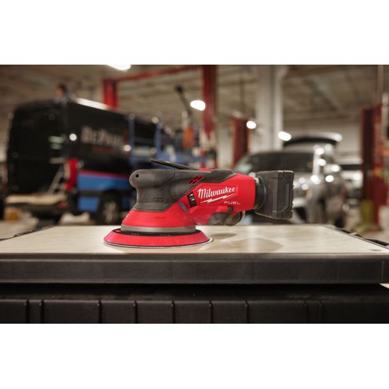 Milwaukee M12 FROS2.5-0 Ponceuse orbitale excentrique 2.5mm 12V ø150mm FUEL (4933493647)