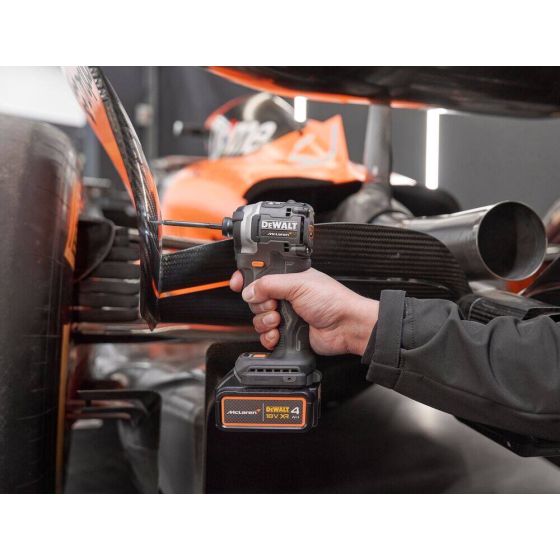 DeWalt McLaren DCF85MP2T-QW Visseuse à chocs 3 Vitesses 18V 208Nm XR 2x5.0Ah avec Coffret T-STAK