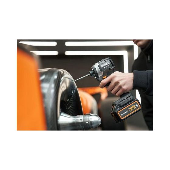 DeWalt McLaren DCF85MP2T-QW Visseuse à chocs 3 Vitesses 18V 208Nm XR 2x5.0Ah avec Coffret T-STAK