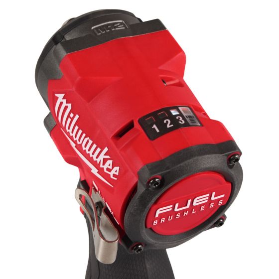 Milwaukee M12 FCIWF38G3-502X Boulonneuse à choc 12V 3/8" 745Nm FUEL 2x5Ah (4933493452) Milwaukee M12 FCIWF38G3-502X Boulonneuse à choc 12V 3/8" 745Nm FUEL 2x5Ah (4933493452)