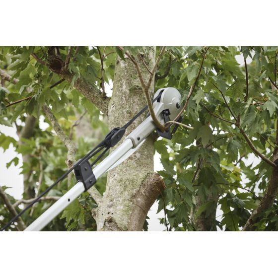 Milwaukee Scie sur perche 2 en 1 (4932498626)