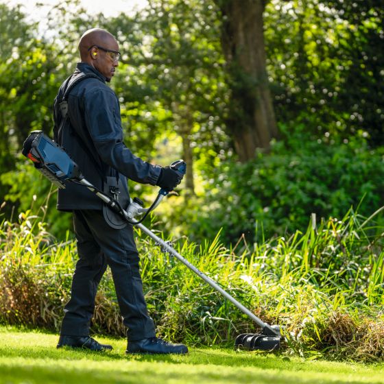 Bosch GFR 18V-25 Débroussailleuse sans fil 18V (06008D1200)