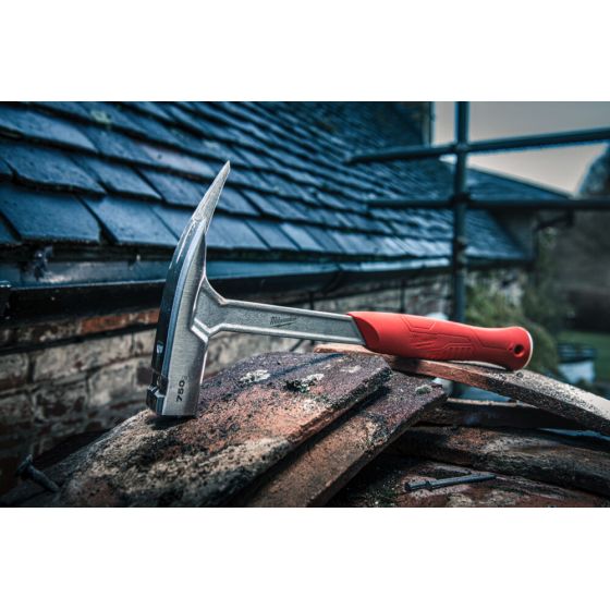 Milwaukee Marteau de couvreur 750Gr (4932493655)