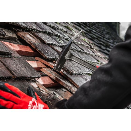 Milwaukee Marteau de couvreur 750Gr (4932493655)