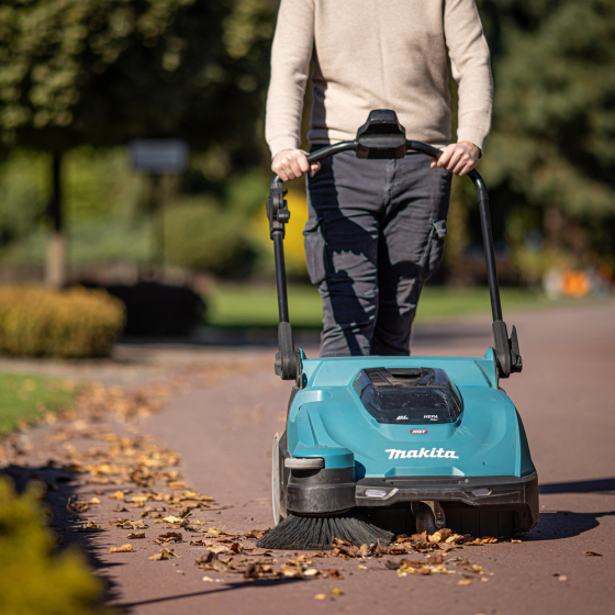 Makita VS001GZ Balayeuse aspirante 40V XGT (Machine seule)