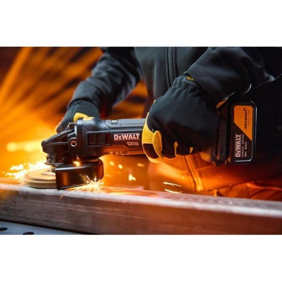 DeWalt DCK2223MP2T-QW – Kit 2 outils XR 18V Brushless McLaren F1 Edition avec 2 batteries 5 Ah