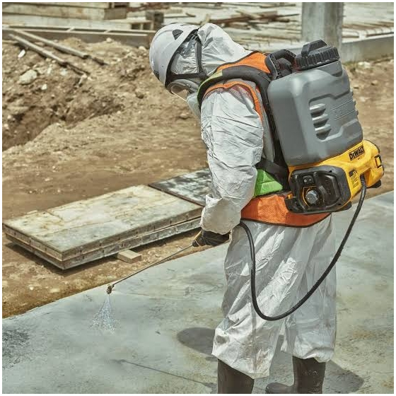 DeWalt DCCS1100N-XJ – Pulvérisateur chimique dorsal 18V XR 15 L (Machine seule)