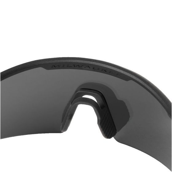 Milwaukee Lunette de sécurité large à verres rouge miror (4932500723)