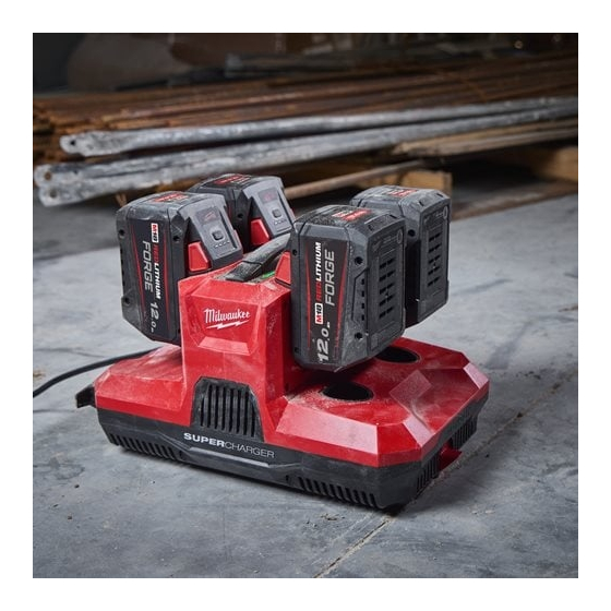 Milwaukee M12-18 MBPSC4 Super chargeur multi-port M12 / M18 Packout (4932500142)